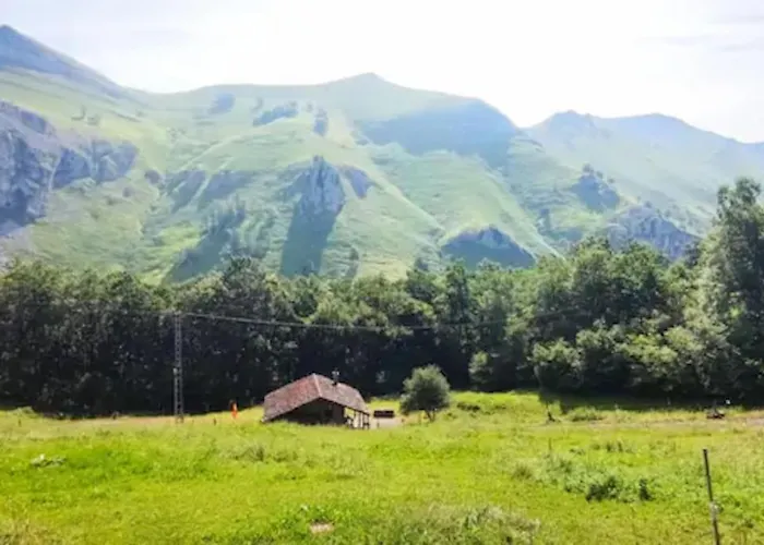 Pasiega La Reina Del Paraiso * San Roque de Riomiera