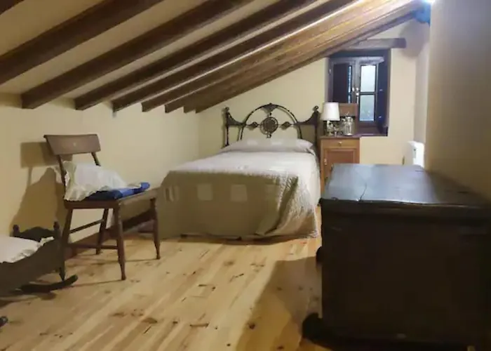 Pasiega La Reina Del Paraiso Lantställe