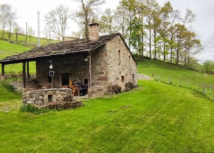 Landhuis Pasiega La Reina Del Paraiso San Roque de Ríomiera