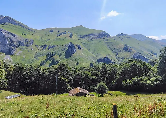 Pasiega La Reina Del Paraiso Lantställe San Roque de Ríomiera