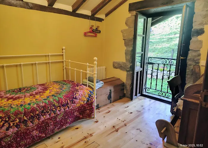 Landhuis Pasiega La Reina Del Paraiso San Roque de Ríomiera